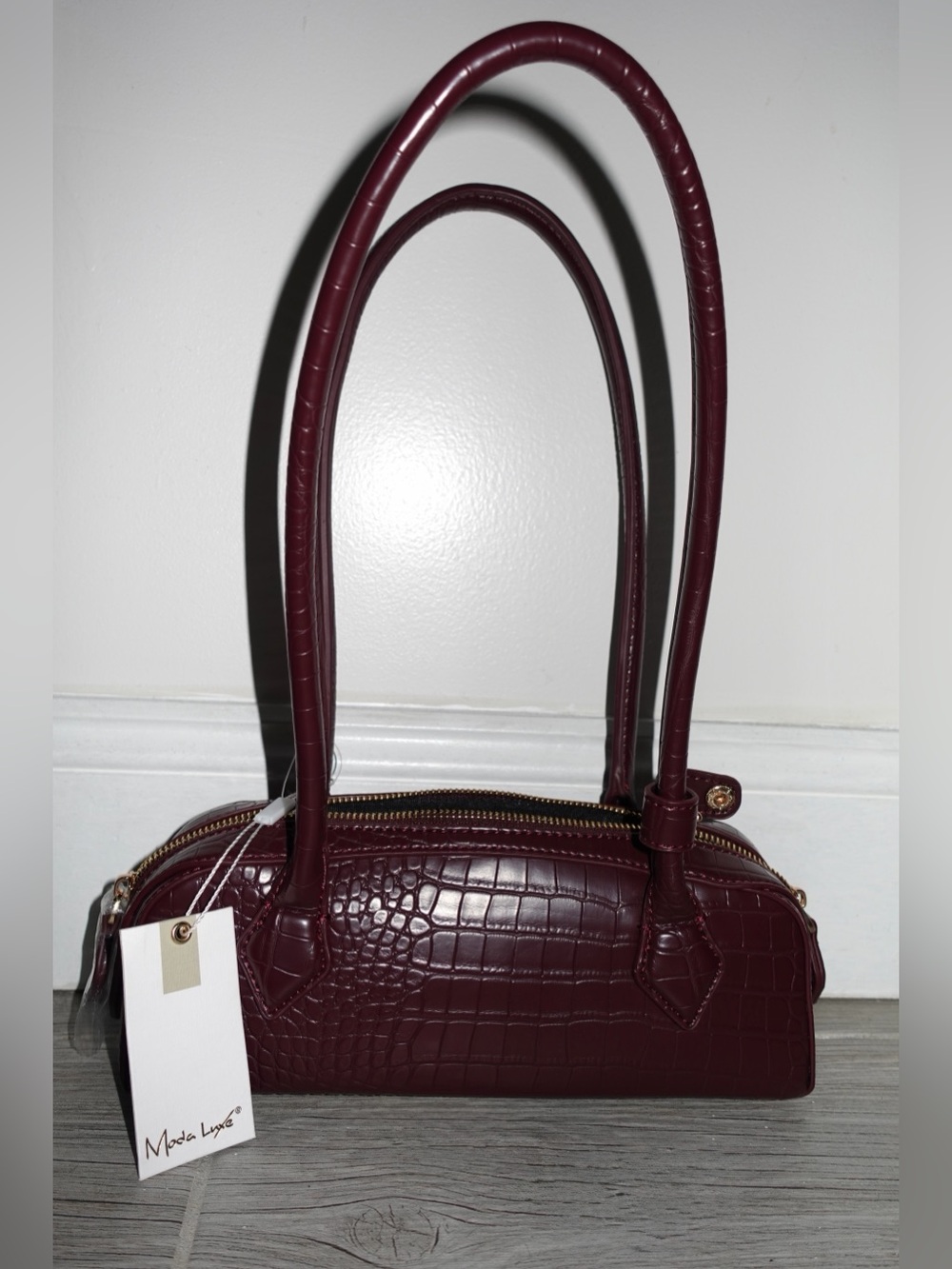 Moda Luxe Croc-Embossed Shoulder Bag in Burgundy